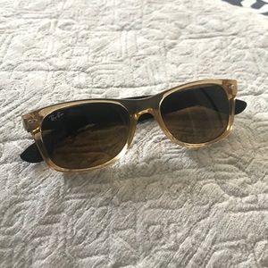 Ray Ban New Wayfarer SUNGLASSES